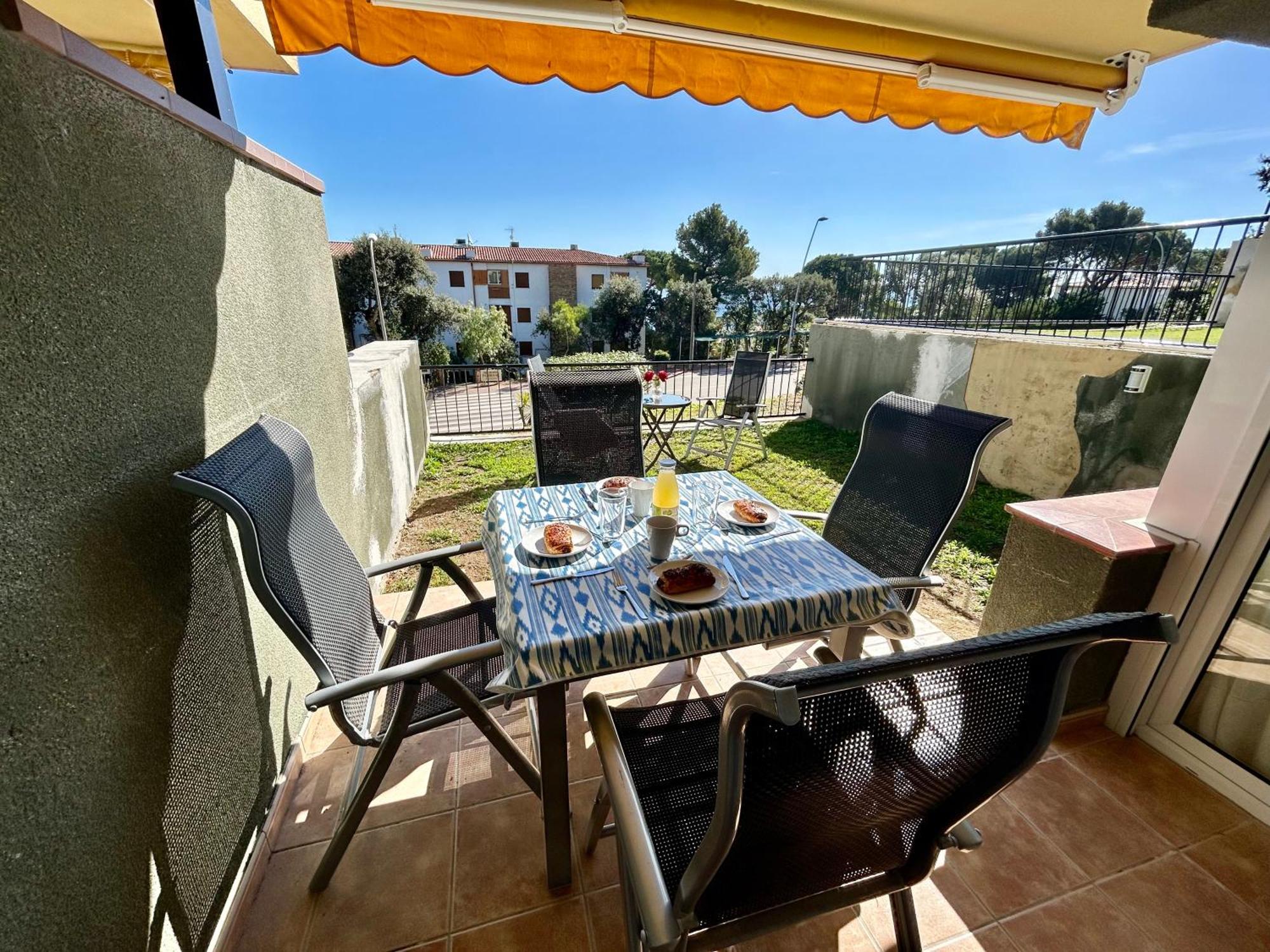 Apartament Reformat, Wi Fi, Parking, Piscina, Ac Калелья-де-Палафружель Экстерьер фото